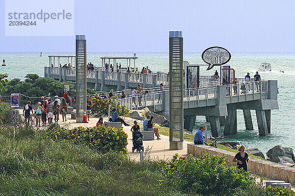 Usa  Florida  Miami  South Beach  South Pointe Pier