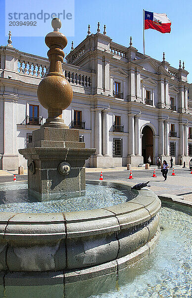 Chile  Santiago  Plaza de la Constitucion  Palacio La Moneda