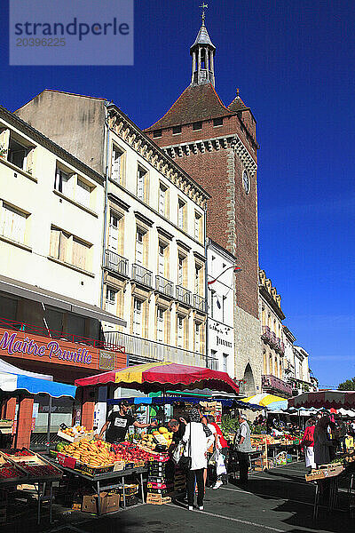 France  Nouvelle Aquitaine  Lot et Garonne department (47)  Villeneuve sur Lot  Paris gate