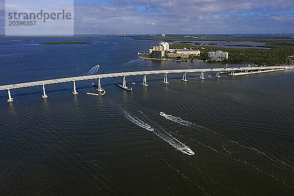 Usa  Florida. Sanibel Causeway