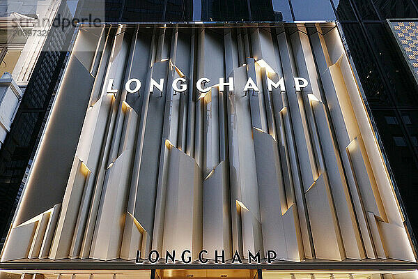 USA. New York city. Manhattan. The fifth avenue. The Longchamp shop.