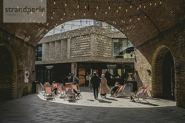 Borough Market  London Bridge  London  UK © Dosfotos/Axiom