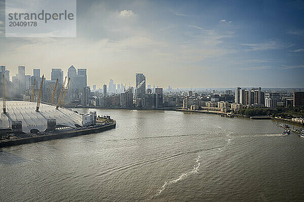 London Cable car also known as the Dangleway  Docklands  London  UK © Dosfotos/Axiom