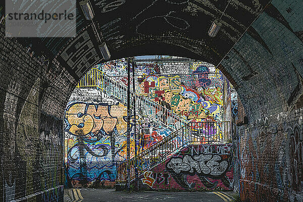 Street art  Brick Lane  East London  London  UK © Dosfotos/Axiom