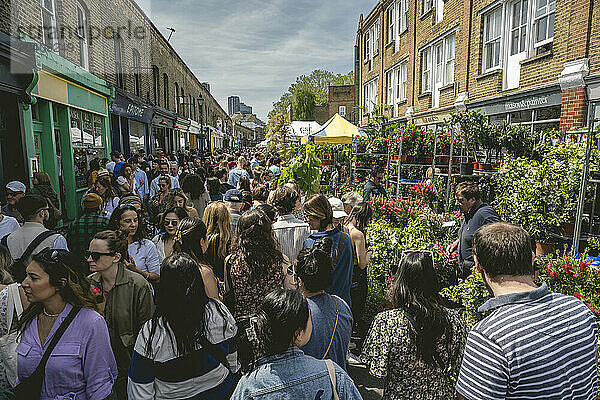 Columbia Road Flower Market  Shoreditch  London  UK © Dosfotos/Axiom