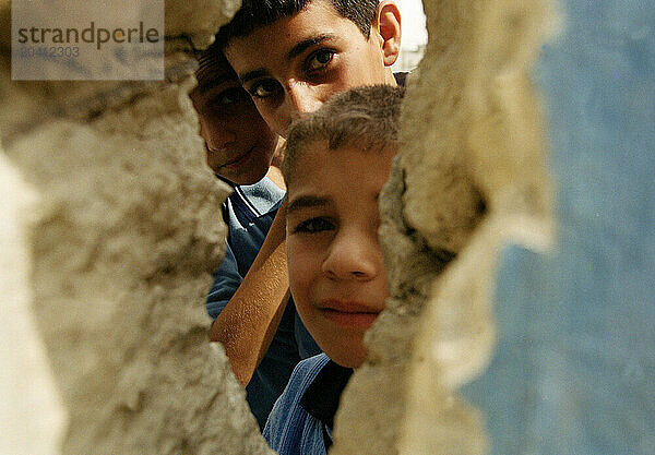 Young boys in Askar camp