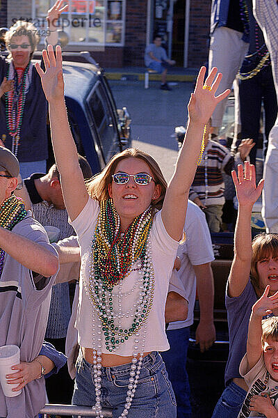 Mardi Gras (Crowd).