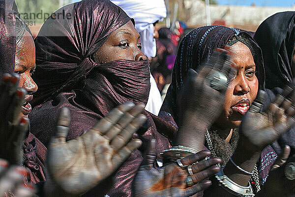 Algeria  Sahara  Hoggar (Ahaggar Mountains)  Tamanrasset Portrait of a Tuareg  Sahara desert