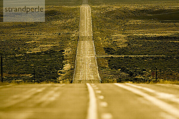 Wyoming state highway 327 stretches out across the sage hills of Sublette County  Wy.  on August 18  2005.