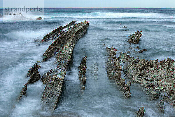 Barrika beach's winding rocks