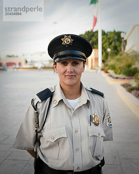 Policewoman  Baja  Mexico