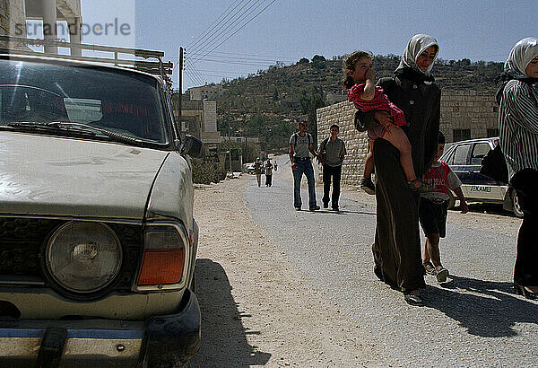 Pedestrians in Yasuf