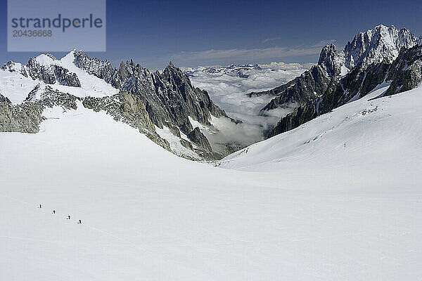 Climbers on Mont Blanc  Aiguille du Midi  Mont Blanc Massif  Haute Savoie  French Alps  France  Europe