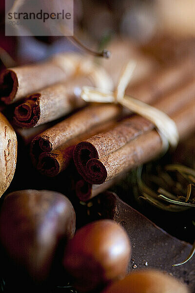 Decorative cinnamon sticks