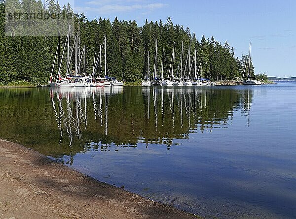 Bagviken anchorage on Mjältön