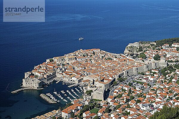 View of the old town centre of Dubrovnik  Croatia  Europe