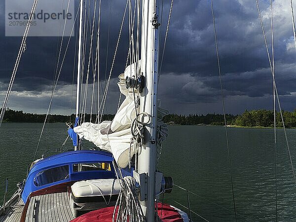 Storms in the archipelago