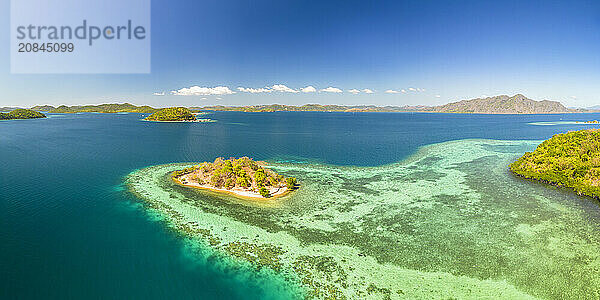 Chindonan Island  Calamian Islands  Coron  Palawan  Philippines  Southeast Asia  Asia