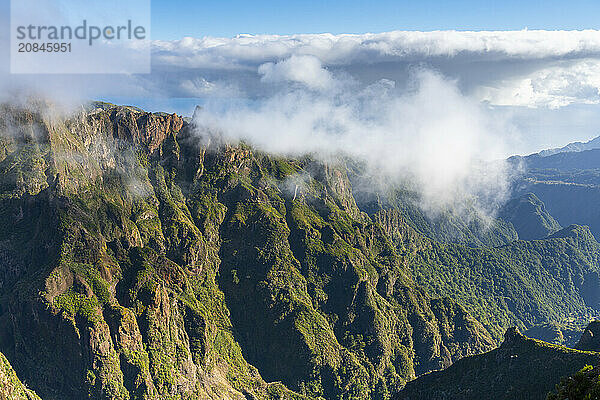 Mountains around Pico do Arieiro peak  Santana  Madeira  Portugal  Atlantic  Europe