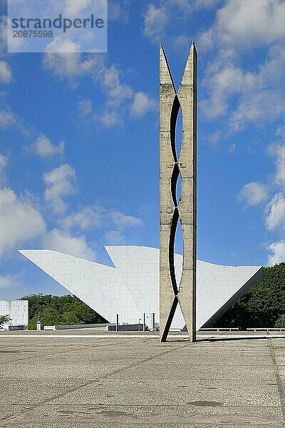 Pombal monument and National Pantheon of Liberty  designed by Oscar Niemeyer  Three Powers Plaza  World Heritage Site  Brasilia  Federal district  Brazil  South America