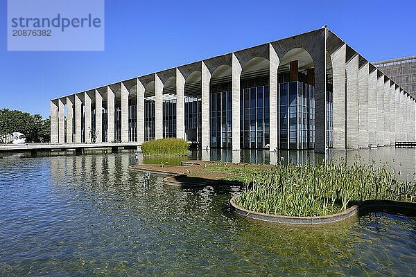 Foreign Ministry building  Itamaraty Palace or Palace of the Arches  designed by Oscar Niemeyer  World Heritage Site  Brasilia  Federal district  Brazil  South America