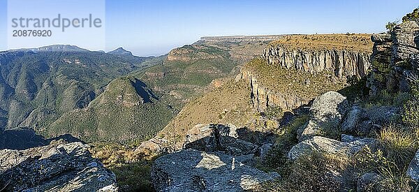 View of the Blyde River gorge  Lowveld Viewpoint  in the evening light  canyon landscape  Blyde River Canyon  Panorama Route  Mpumalanga  South Africa  Africa