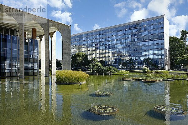 Foreign Ministry building  Itamaraty Palace or Palace of the Arches  designed by Oscar Niemeyer  World Heritage Site  Brasilia  Federal district  Brazil  South America