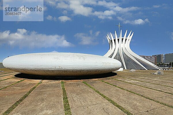 Roman Cathedral of Brasilia or Metropolitan Cathedral of Our Lady of Aparecida and oval baptistery  designed by Oscar Niemeyer  Brasília  World Heritage Site  Brasilia  Federal district  Brazil  South America