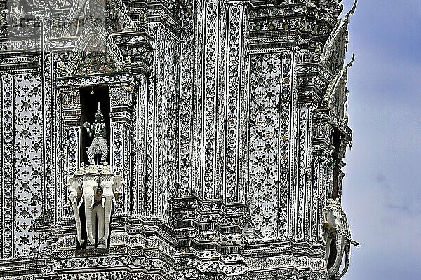 Thonburi-Pagode des Wat Arun  Bangkok  Thailand  Asia