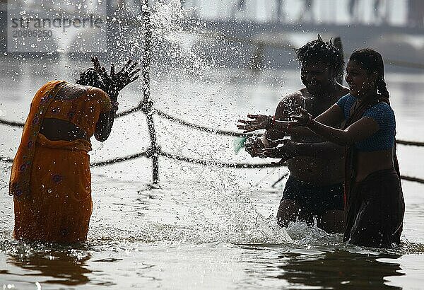 Allahabad  India  20.01.2010  Hindus gather for the Magh Mela in Allahabad to take a holy dip at the Sangam  the confluence of the Ganges  Yamuna and Saraswati rivers  Asia