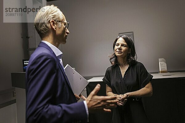 Bernhard Ohnesorge  Managing Director of Carl Zeiss Jena GmbH  and Annalena Bärbock (Alliance 90/The Greens)  Federal Foreign Minister  taken during a visit to the Carl Zeiss Group during the Foreign Ministers trip to Germany in Jena  31 July 2024