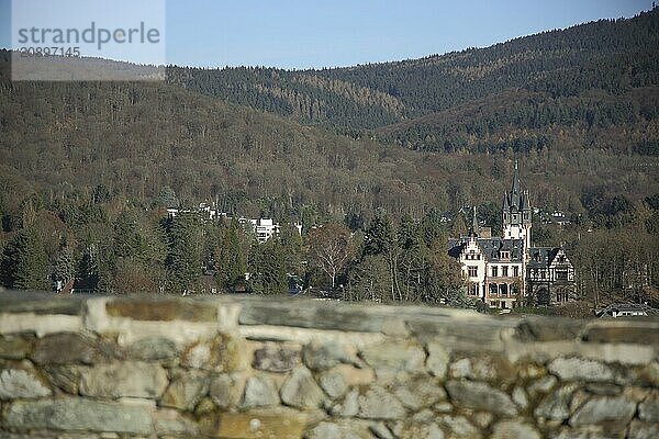 Townscape with Villa Andreae Castle and forest  stone wall  blurred  Königstein  Taunus  Hesse  Germany  Europe