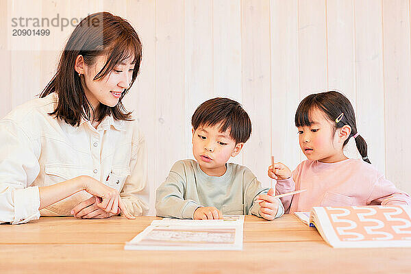 Japanese kids studying at home