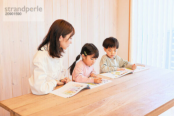 Japanese kids studying at home