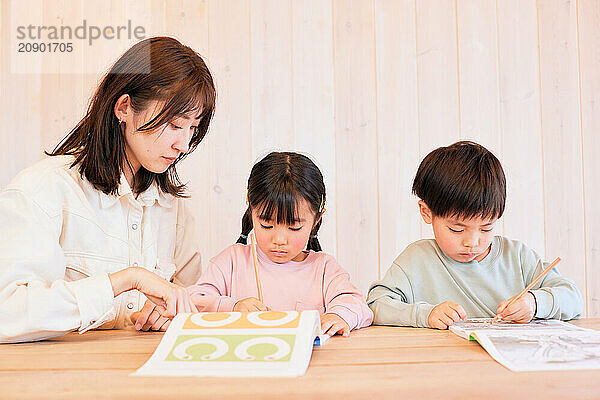 Japanese kids studying at home