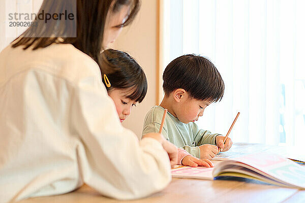 Japanese kids studying at home