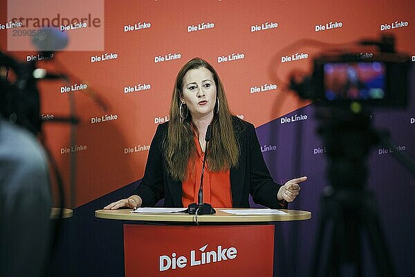 Janine Wissler  Vorsitzende der Partei Die Linke  aufgenommen im Rahmen einer Pressekonferenz in Berlin  19.08.2024