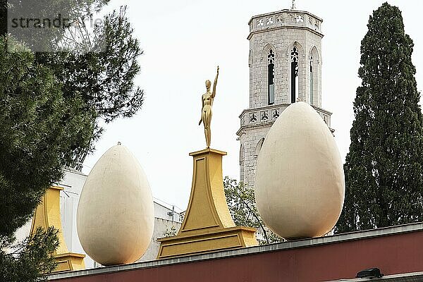 Ansicht des Teatre-Museu Dalí in Figueras  Spanien  Europa