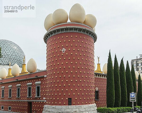 Ansicht des Teatre-Museu Dalí in Figueras  Spanien  Europa