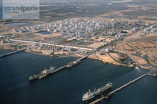 An oil facility in the City of Caracas.