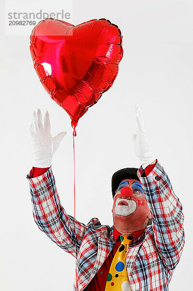 Clown lets his heart go free