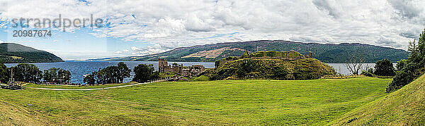 Urquhart Castle  castle overlooking Loch Ness  Drumnadrochit  Great Britain