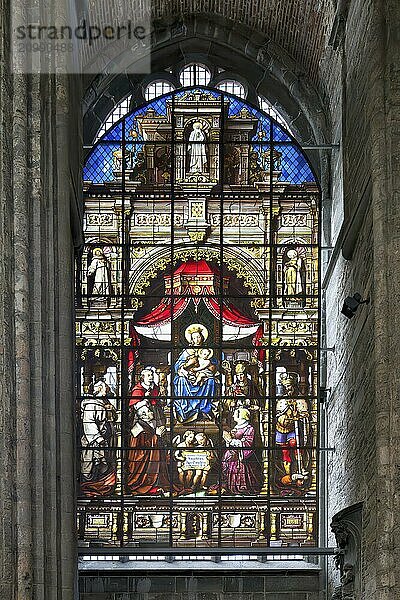 Gothic St. Nicholas Church  Stained-glass window  Ghent  Flanders  Belgium  Europe