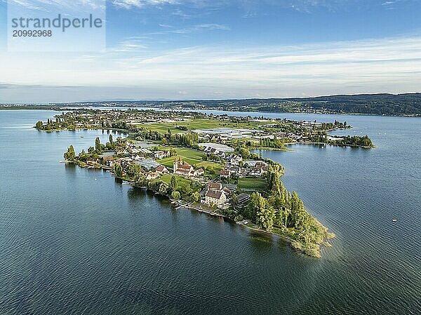 Aerial view  of the north-western tip of the island of Reichenau in Lake Constance  with the district of Niederzell and the columned basilica of St Peter and Paul  with Windegg Castle on the shore  district of Constance  Baden-Württemberg  Germany  Europe