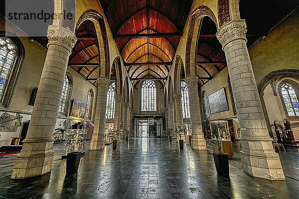 Our Lady Church  Central nave and chapels  Nieuwpoort  West Flanders  Belgium  Europe