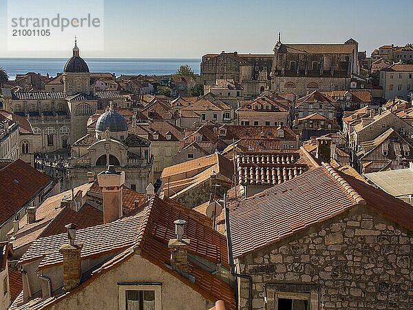 View over a city with tiled roofs and historic buildings towards the sea  dubrovnik  Mediterranean Sea  Croatia  Europe