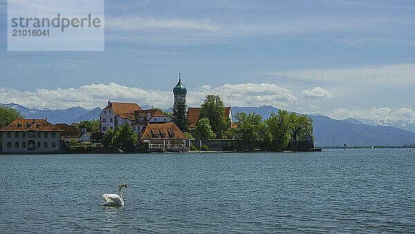 Baroque Church of St George and Castle  moated castle  Lake Constance  Bavaria  Germany  Europe