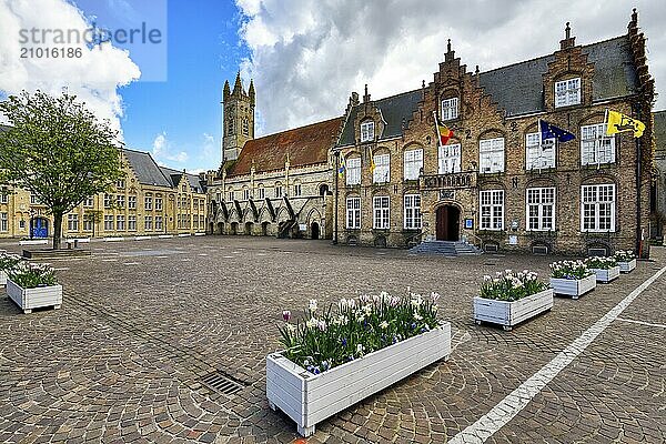 City hall  Stadshalle Grain Hall and Belfry  Nieuwpoort  West Flanders  Belgium  Europe