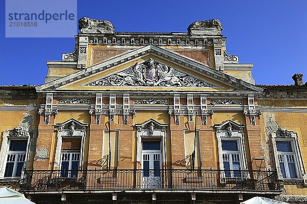 The house with the lions at Piata Unirii  Unification Square  Timisoara  Timisoara  Banat  Romania  Europe