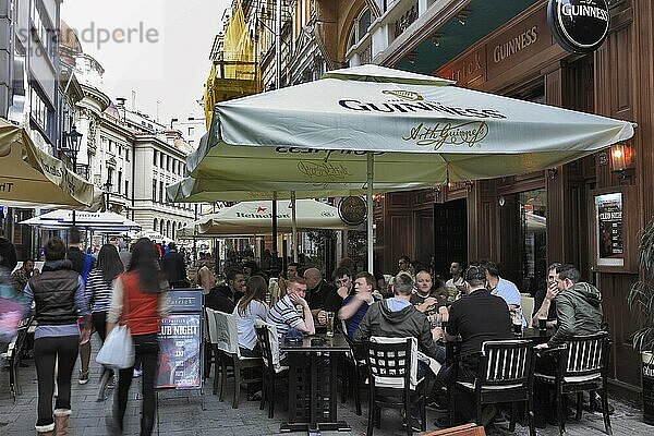 Bucharest  city centre  street scene in the historic old town  street cafes and restaurants  Romania  Europe